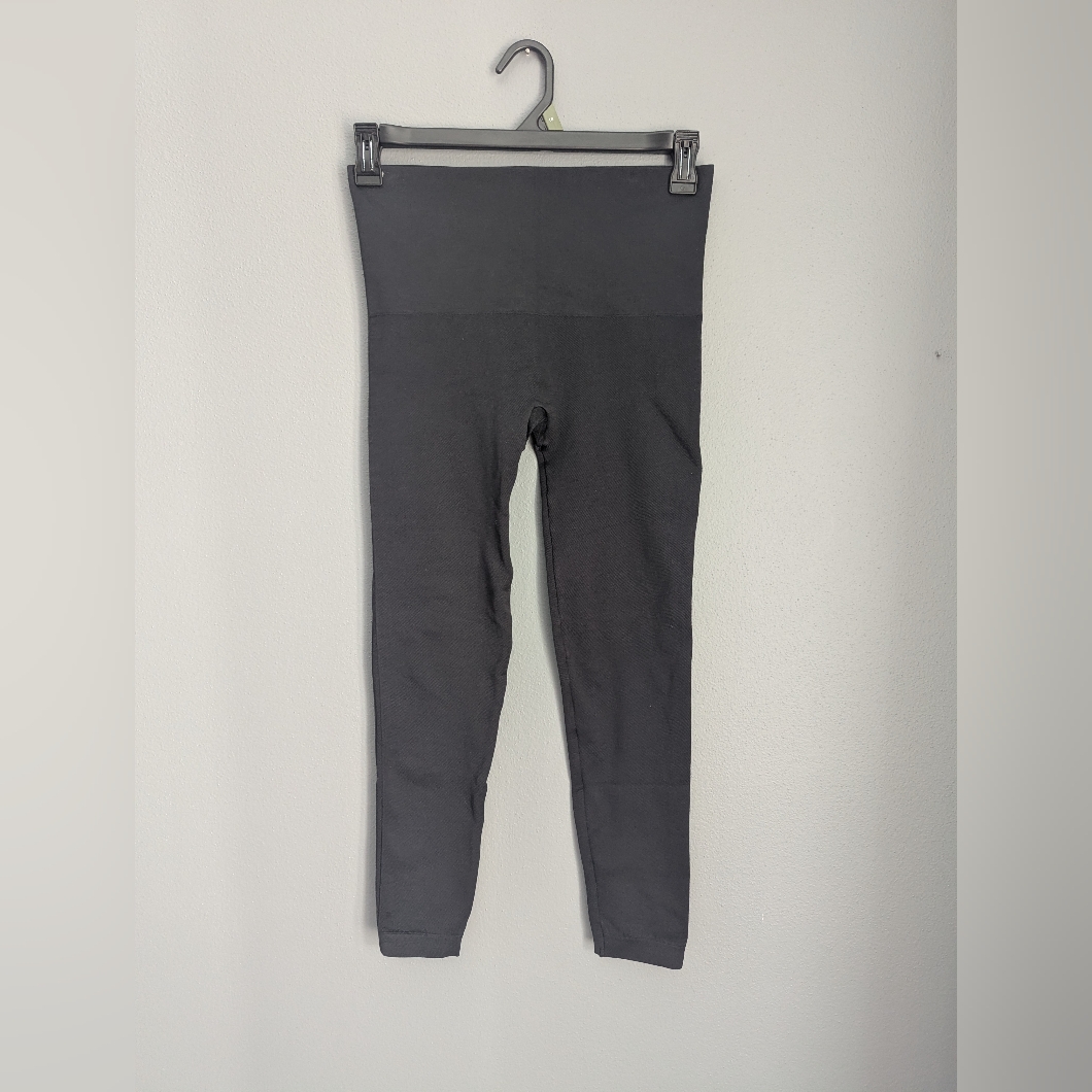 Spanx Black High-Waisted Leggings Women's. No Front Or Back Seam Leggings